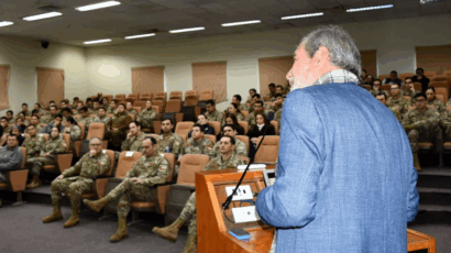 Director del CSN participó en conversatorio con alumnos de la Academia Politécnica Militar